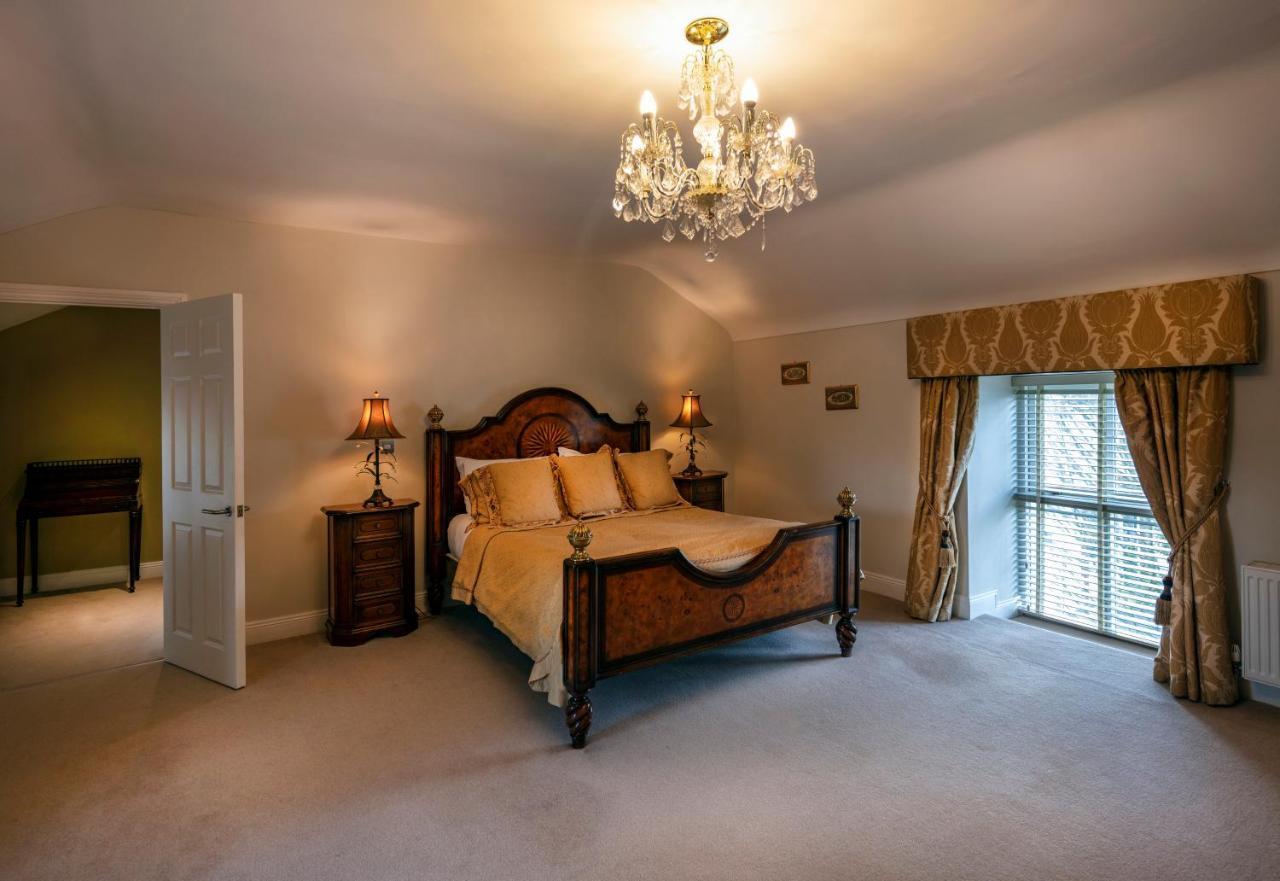Moyvalley Hotel Self Catering Cottages 외부 사진